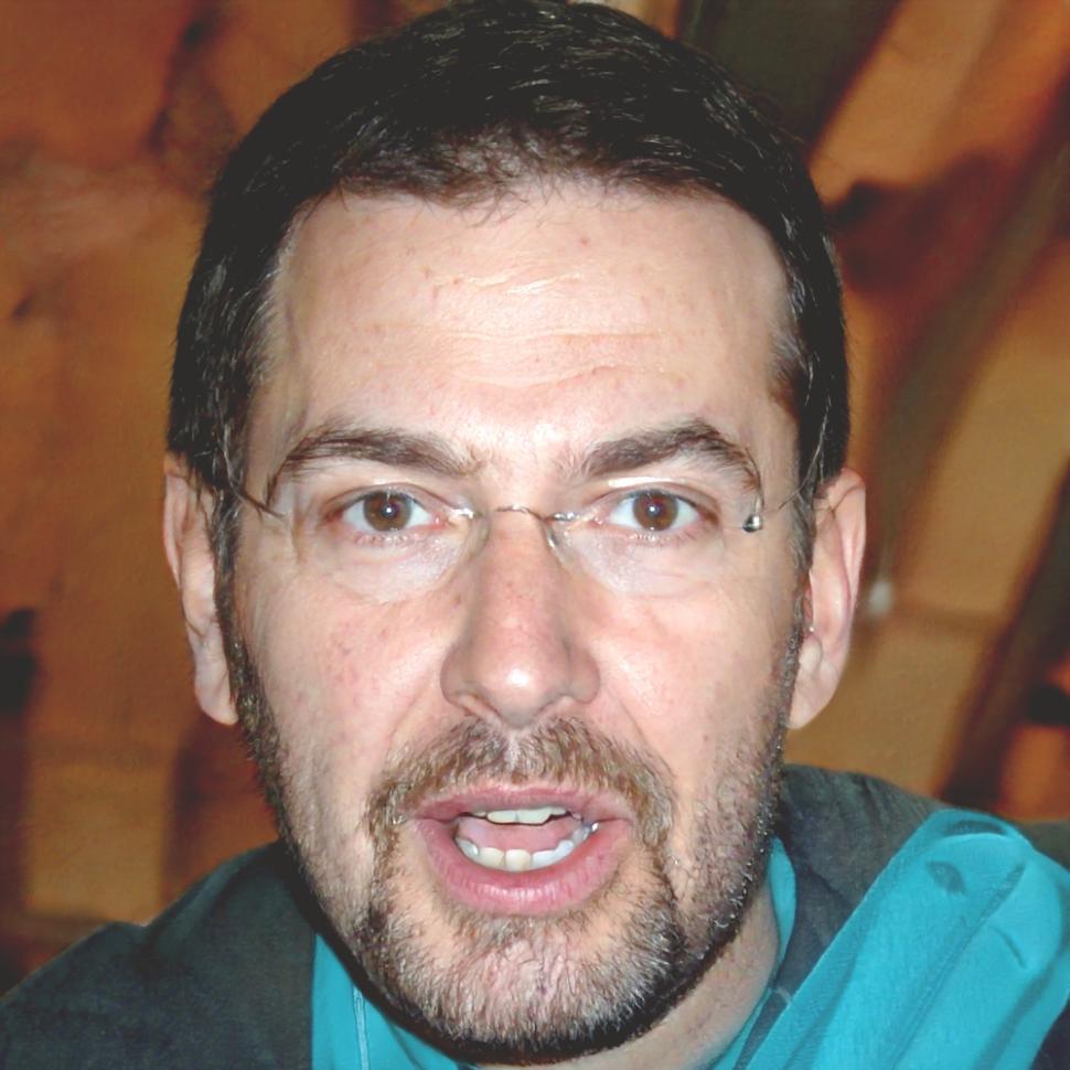 Antonio Ruiz - Consultor en Estrategia Digital